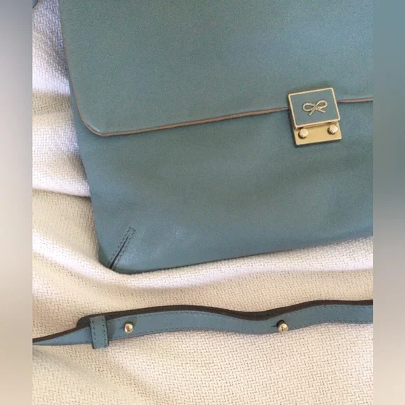 ANYA HINDMARCH Oversized Crossbody Clutch Shoulder Bag Baby Blue Leather 3way